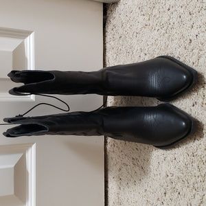 Steve Madden Women's Black Leather Heeled Western Boot Made in Brazil Size 6